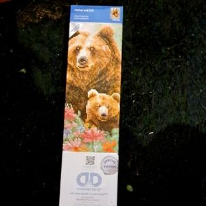 Diamond art  Dotz Mother and Cub Kit